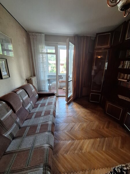 Bd. Basarabia, metrou Costin Georgian.